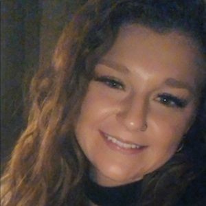 Meet your Posher, Shelbi